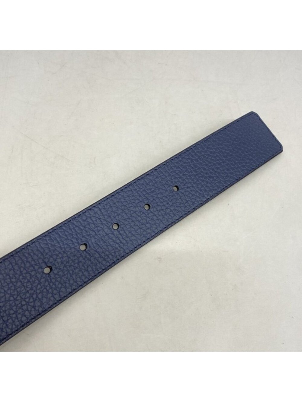Louis Vuitton Belt Taurillon LV Initial 40 mm Reversible Navy Gray - Picture 6 of 6